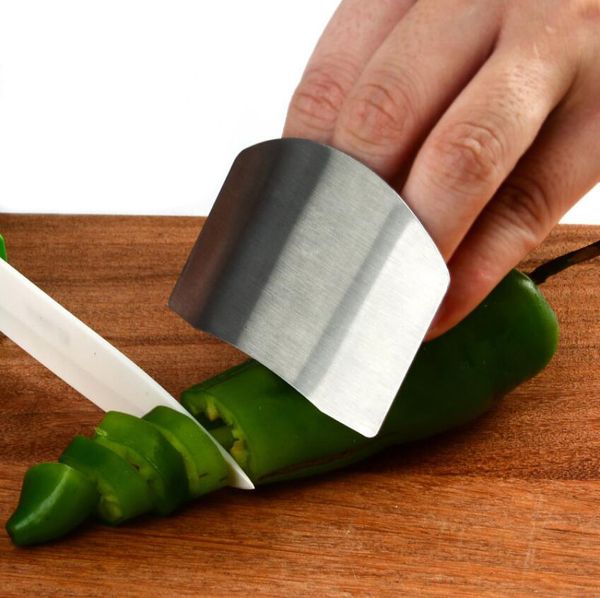 finger guard protect finger hand cut hand protector knife cut finger protection tool stainless steel kitchen must have tool dhl
finger guard protect finger hand cut hand protector knife cut finger protection tool stainless steel kitchen must have tool dhl