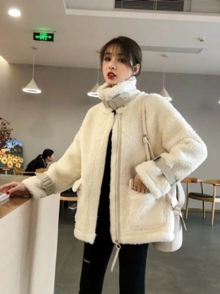 women's winter han edition, net red, loose, thickened, furry fur, short grain cashmere coat, Black
women's winter han edition, net red, loose, thickened, furry fur, short grain cashmere coat, Black