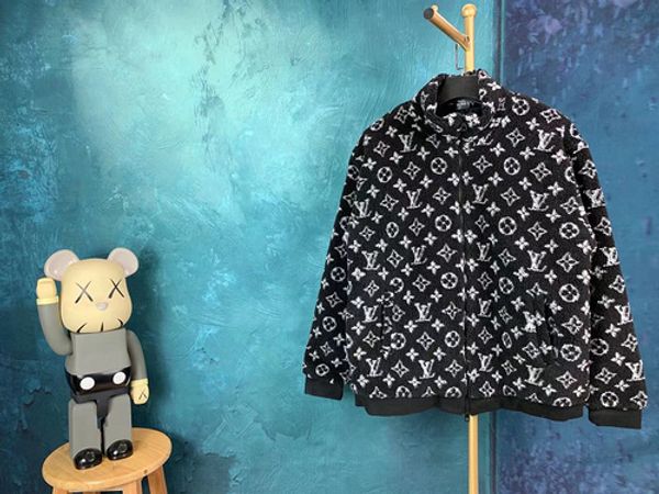 20ss europe paris autumn and winter latest high-quality letter printing fashion silky high-neck warm black white male female jacket, Black;brown
20ss europe paris autumn and winter latest high-quality letter printing fashion silky high-neck warm black white male female jacket, Black;brown