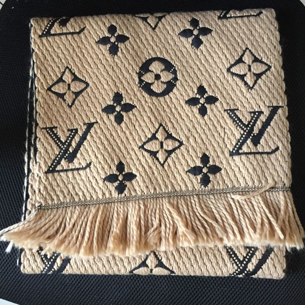 Wholesale luxury brand scarf designer scarf high quality wool rope yarn-dyed scarves winter cashmere designer scarf
Wholesale luxury brand scarf designer scarf high quality wool rope yarn-dyed scarves winter cashmere designer scarf