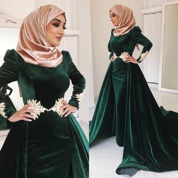 winter 2019 long sleeve velvet evening dresses for muslim women modest jewel neck a line court train dark green arabic evening gowns, Black;red
winter 2019 long sleeve velvet evening dresses for muslim women modest jewel neck a line court train dark green arabic evening gowns, Black;red