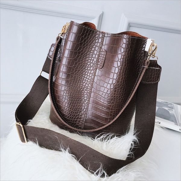 alligator handbags women big capacity pu leather messenger shoulder bags vintage woman bucket casual crossbody bag female purse
alligator handbags women big capacity pu leather messenger shoulder bags vintage woman bucket casual crossbody bag female purse