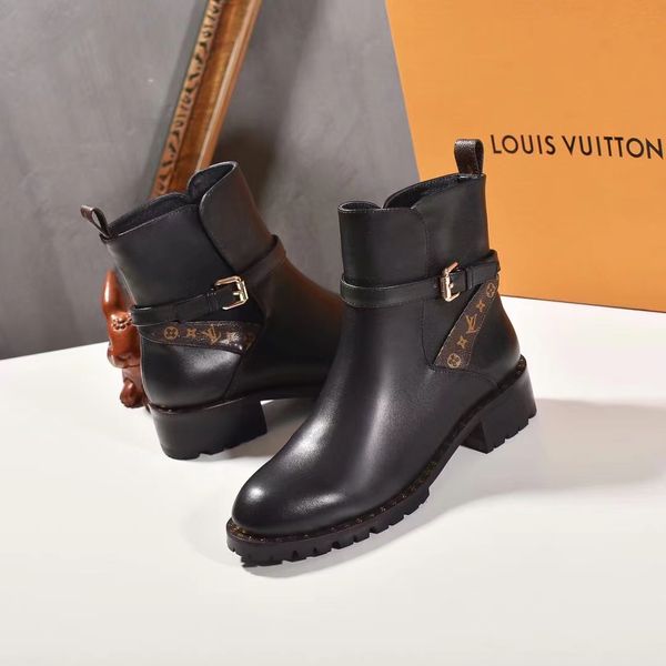 the lastest fashion luxury 53ss boots womens shoes brand half ankle boot lady designerss genuine leather dress boots casual with box, Black
the lastest fashion luxury 53ss boots womens shoes brand half ankle boot lady designerss genuine leather dress boots casual with box, Black