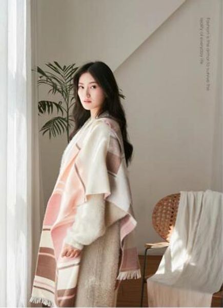 plaid scarf female winter student 2019 korean version versatile tassel shawl dual-use pure color imitation cashmere scarf, Black;white
plaid scarf female winter student 2019 korean version versatile tassel shawl dual-use pure color imitation cashmere scarf, Black;white