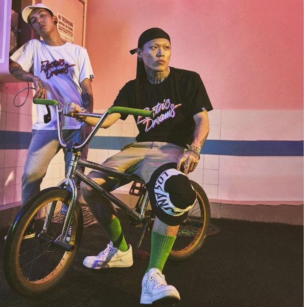 мужские женские футболки мода письмо печати сыпучие футболки summer street style hiphop тис топы мужчины женщины личность большой размер пов, White;black
мужские женские футболки мода письмо печати сыпучие футболки summer street style hiphop тис топы мужчины женщины личность большой размер пов, White;black