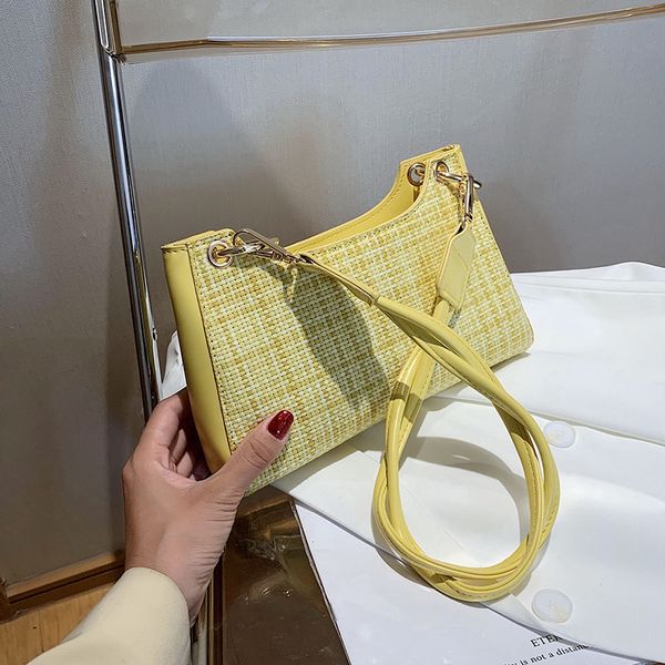 new french design fashion woven underarm bag & elegant handbag shoulder bag width 22.5cm height 12.5cm thickness 5.5cm
new french design fashion woven underarm bag & elegant handbag shoulder bag width 22.5cm height 12.5cm thickness 5.5cm