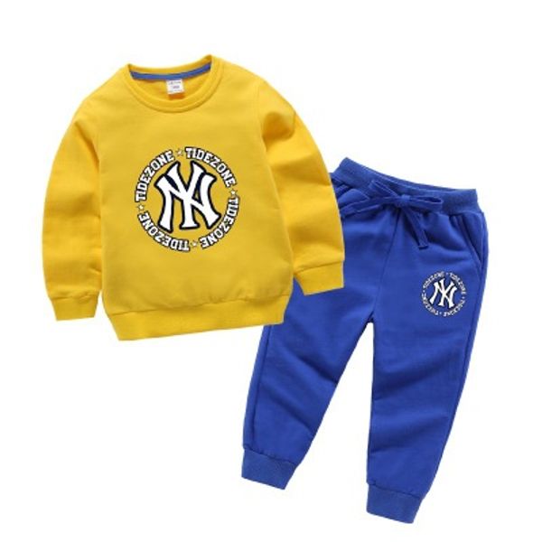 kids designer clothing sets casual letters pattern boys tracksuits active sweatshirt & sweatpants girls brand running sportwear 8 styles, White
kids designer clothing sets casual letters pattern boys tracksuits active sweatshirt & sweatpants girls brand running sportwear 8 styles, White