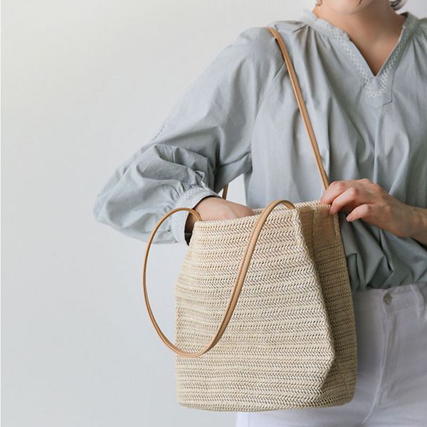 south korea's new straw bag burst bag shoulder 2020 summer holiday weaving bucket beach shoulder
south korea's new straw bag burst bag shoulder 2020 summer holiday weaving bucket beach shoulder