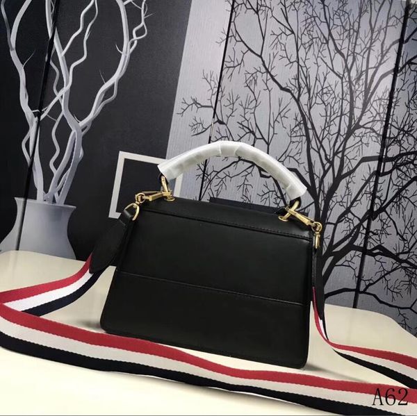 маргарет сумка 476541 роскошные сумки высокое качество дизайнер топ женская мода королева натуральная кожа сумки на ремне сумка посыльного
маргарет сумка 476541 роскошные сумки высокое качество дизайнер топ женская мода королева натуральная кожа сумки на ремне сумка посыльного