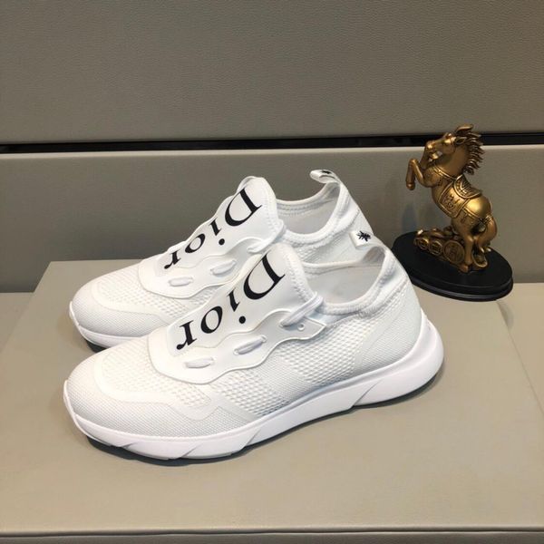 luxurydesigner2020new couple casual sneakers high-end leather laced white sneakers printing high-end trend
luxurydesigner2020new couple casual sneakers high-end leather laced white sneakers printing high-end trend