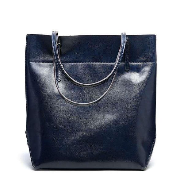 ladies blue handbag ladies leather diagonal shoulder shopping bag european and american retro simple and practical travel bag 0547
ladies blue handbag ladies leather diagonal shoulder shopping bag european and american retro simple and practical travel bag 0547