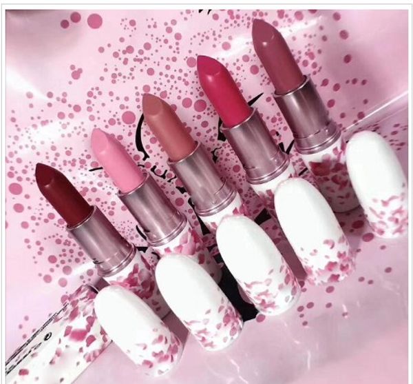 новая косметика Sakura M Марка макияж помада Эй поцелуй меня Привет-FRUCTEASE wagasa закрути
новая косметика Sakura M Марка макияж помада Эй поцелуй меня Привет-FRUCTEASE wagasa закрути