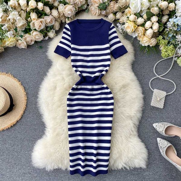 casual dresses vintage 2021 spring slim striped print dress summer knitted bodycon midi pencil women party knee length, Black;gray
casual dresses vintage 2021 spring slim striped print dress summer knitted bodycon midi pencil women party knee length, Black;gray