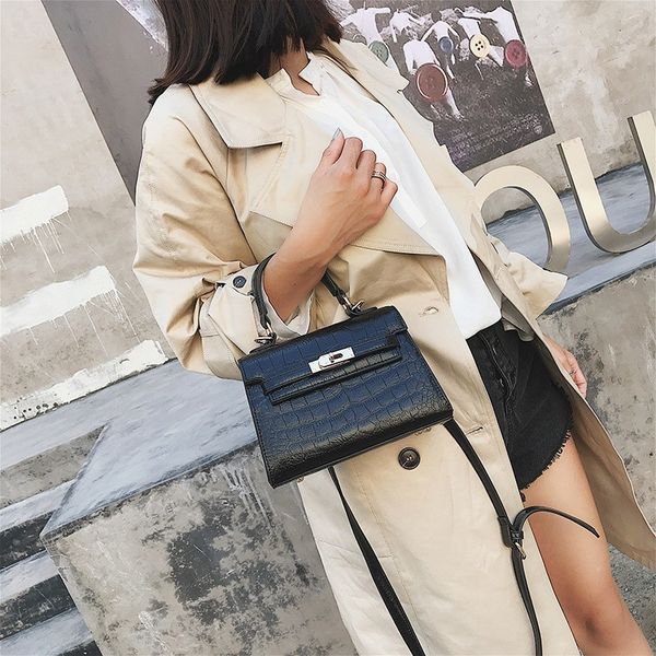 Alligator crossbody bags for women 2019 fashion bags ladies luxury bags vintage elegant totes Hot sale Women Leather handbags
Alligator crossbody bags for women 2019 fashion bags ladies luxury bags vintage elegant totes Hot sale Women Leather handbags