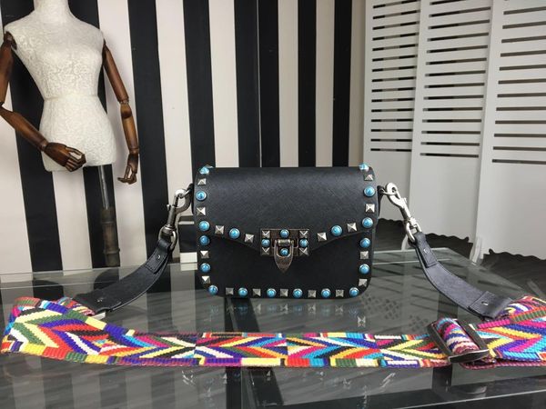 w335 genuine leather gem colorful strap shoulder bag black grey white 19*15*8cm luxury designer fashion trendy brand
w335 genuine leather gem colorful strap shoulder bag black grey white 19*15*8cm luxury designer fashion trendy brand