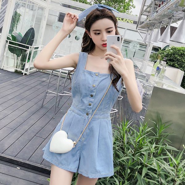 2020 early spring new sling jumpsuit summer new korean straight thin waist wide leg jeans, Black;white
2020 early spring new sling jumpsuit summer new korean straight thin waist wide leg jeans, Black;white