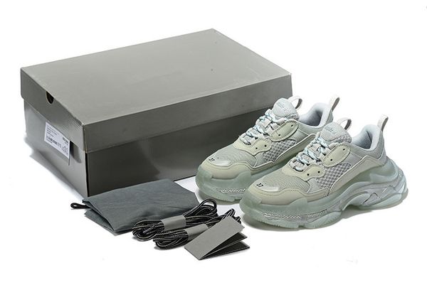 2019 new luxury paris triple s 3.0 crystal bottoms vintage height platform sneakers fashion mens women red golden grey designer casual shoes, Black 
2019 new luxury paris triple s 3.0 crystal bottoms vintage height platform sneakers fashion mens women red golden grey designer casual shoes, Black