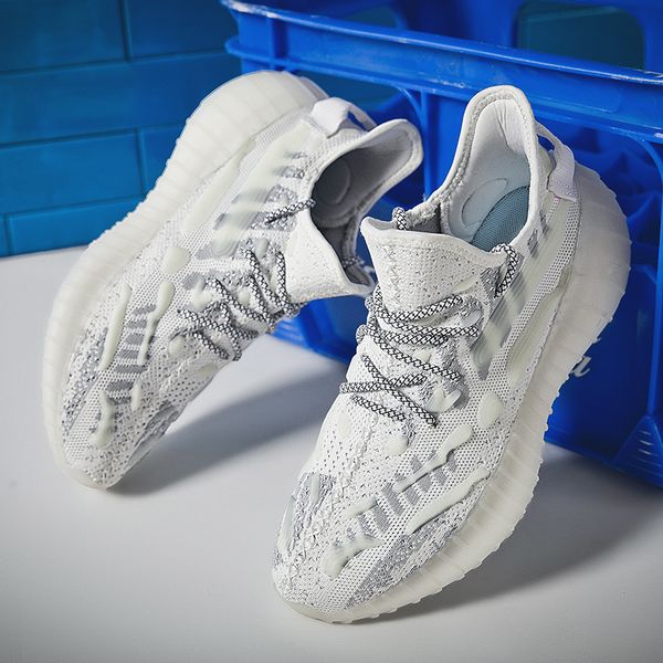 men shoes 2020 new fashion men casual shoes summer sneaker large size light comfortable breathable running sports, Black
men shoes 2020 new fashion men casual shoes summer sneaker large size light comfortable breathable running sports, Black