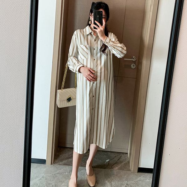 2020 pregnant woman dress long sleeve turn-down collar single-breasted side split irregular summer stripe maternity cotton dress, White
2020 pregnant woman dress long sleeve turn-down collar single-breasted side split irregular summer stripe maternity cotton dress, White
