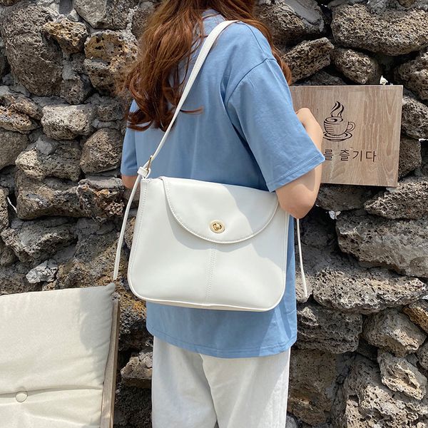 textured postman handbag 2020 new large-capacity women's shoulder messenger bag casual simple wild lady bag
textured postman handbag 2020 new large-capacity women's shoulder messenger bag casual simple wild lady bag