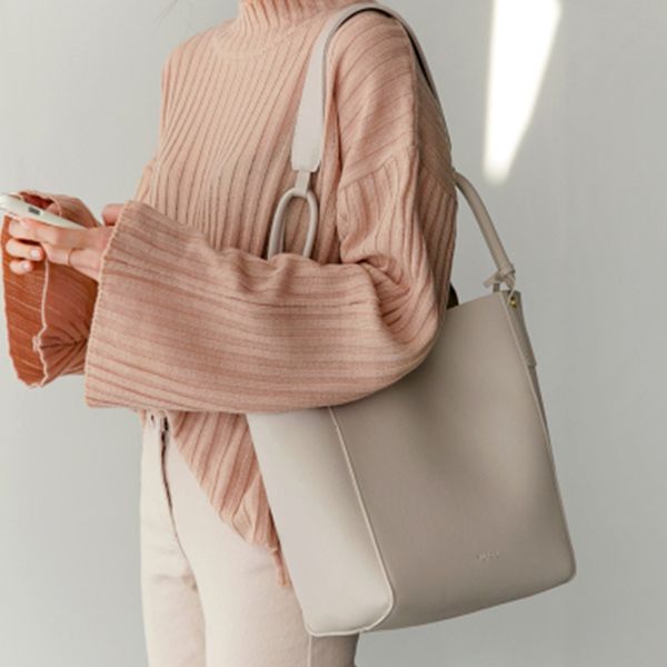 ins solid color big tote for women handbags fashion large capacity shopping bag ladies casual shoulder bags chic handbags new
ins solid color big tote for women handbags fashion large capacity shopping bag ladies casual shoulder bags chic handbags new