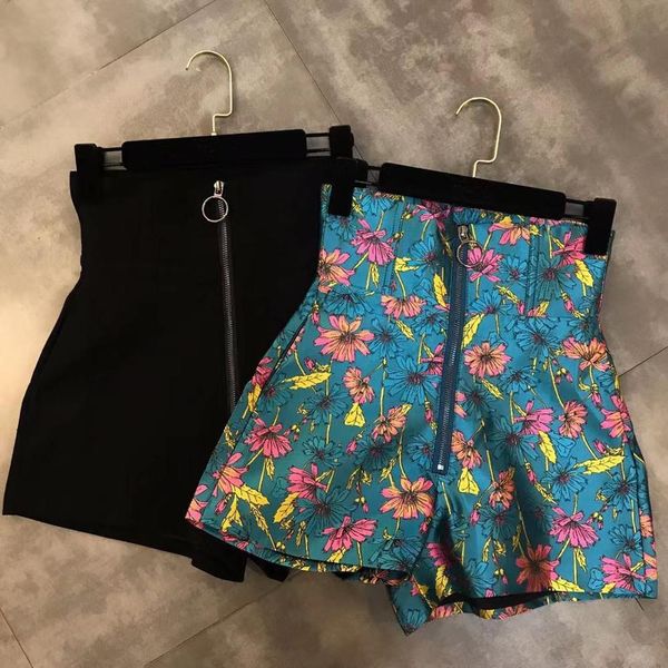 female zipper wide legs shorts 2019 spring new women high waist flower print shorts m71, White;black
female zipper wide legs shorts 2019 spring new women high waist flower print shorts m71, White;black