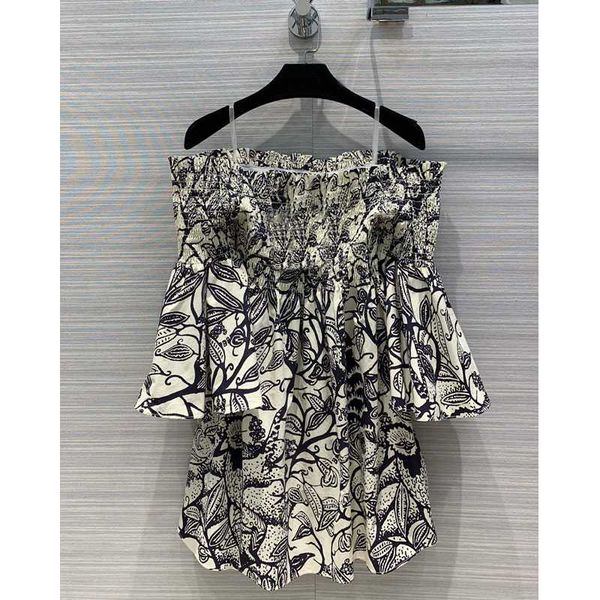 5.24 2020 summer new women fashion slash neck temperament flare sleeve design elegant dress, White;black
5.24 2020 summer new women fashion slash neck temperament flare sleeve design elegant dress, White;black