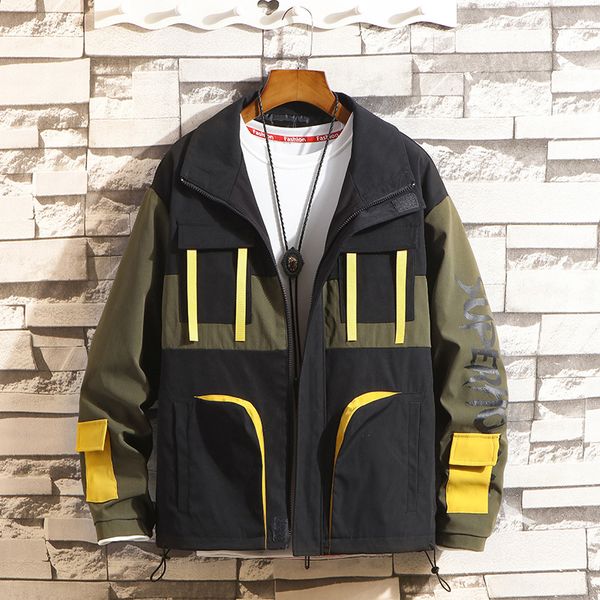 2019 spring and summer new korean version of hip hop cotton couple harajuku loose text printing color matching tooling jacket, Black;brown 
2019 spring and summer new korean version of hip hop cotton couple harajuku loose text printing color matching tooling jacket, Black;brown