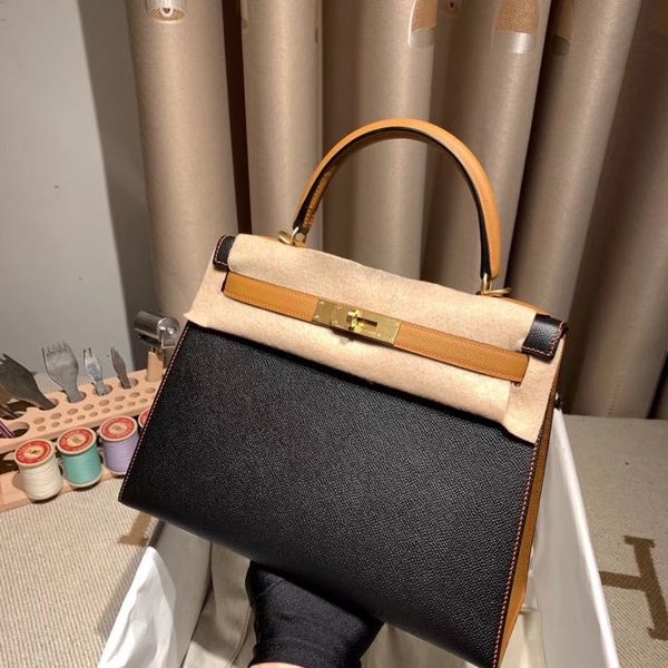 by order orginal epsom skin black keily handbag,handmade,wax thread, size: 19 25 28 32cm,gold,silver hardware, fast delivery
by order orginal epsom skin black keily handbag,handmade,wax thread, size: 19 25 28 32cm,gold,silver hardware, fast delivery