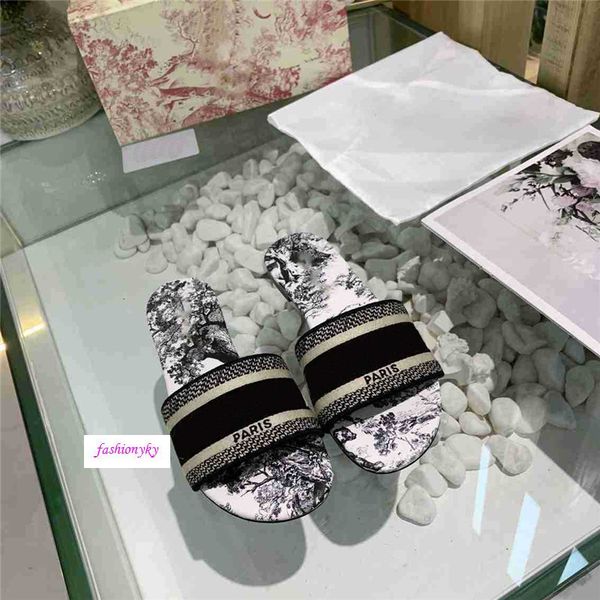 brand trendy bohemia women slippers brand letter embroidery lady sandal size 35, Black
brand trendy bohemia women slippers brand letter embroidery lady sandal size 35, Black