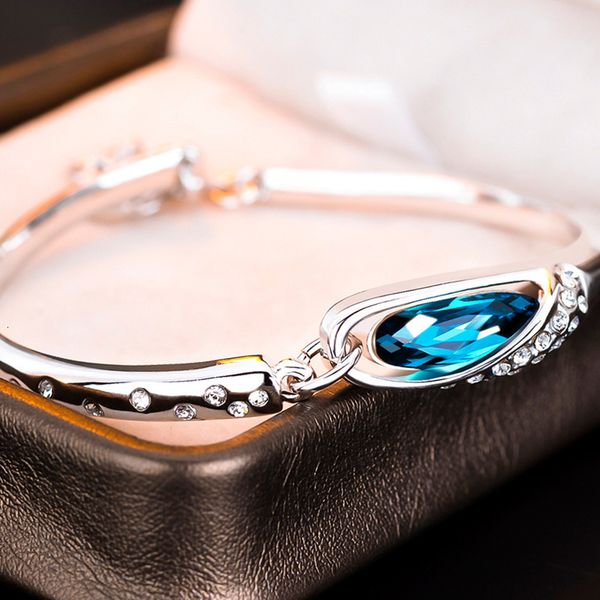 glass shoe bracelet plate with silver austria crystal bracelet diamond popular ornaments, Golden;silver
glass shoe bracelet plate with silver austria crystal bracelet diamond popular ornaments, Golden;silver