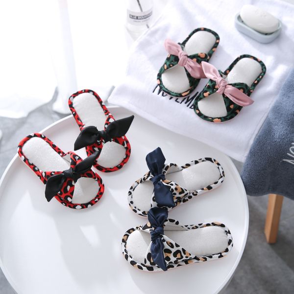 fashion girls slippers leopard print lovely bow indoor slippers for girls mother family home shoes bedroom shoes, Black;grey
fashion girls slippers leopard print lovely bow indoor slippers for girls mother family home shoes bedroom shoes, Black;grey