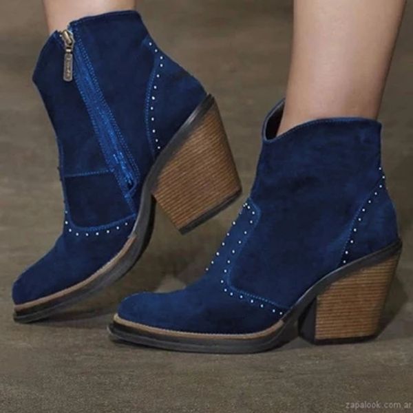 retro rivet motorcycle boots women's leather ankle boots 2020 gothic autumn buckle low heel side zipper short boot cowboy shoes, Black
retro rivet motorcycle boots women's leather ankle boots 2020 gothic autumn buckle low heel side zipper short boot cowboy shoes, Black