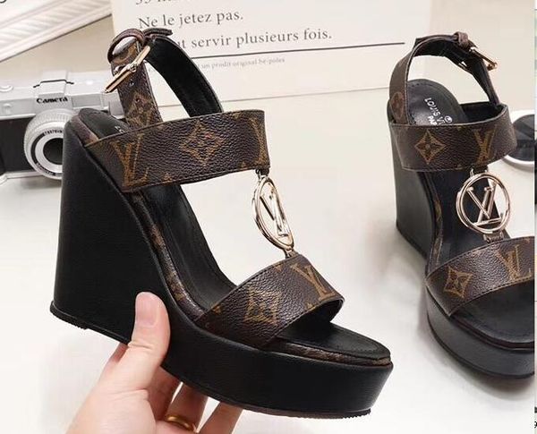 newest hot women wedge sandals heel shoes dust bag lady high heel leather shoes with dust bag heel sandal
newest hot women wedge sandals heel shoes dust bag lady high heel leather shoes with dust bag heel sandal