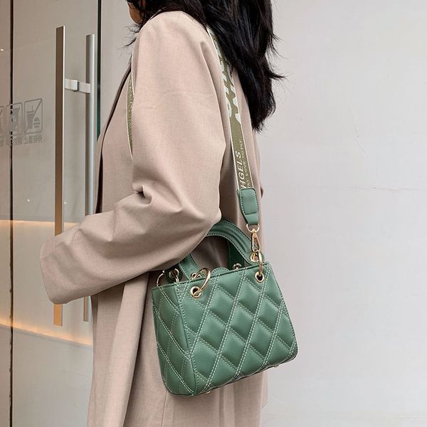 fashion quilted tote women leather shoulder bag small lady handbags chain messenger female bag crossbody luxury handbag designer
fashion quilted tote women leather shoulder bag small lady handbags chain messenger female bag crossbody luxury handbag designer