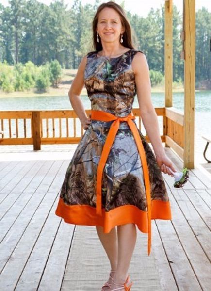 simple camo knee length bridesmaid dresses jewel neck a line orange satin wedding guest prom formal party dress wholesale price, White;pink
simple camo knee length bridesmaid dresses jewel neck a line orange satin wedding guest prom formal party dress wholesale price, White;pink