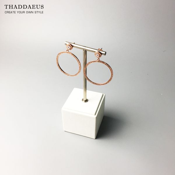 fashion- gold color circle ear stud,thomas style glam fashion good jewerly for women,2017 ts gift in 925 sterling silver,super deals, Golden;silver
fashion- gold color circle ear stud,thomas style glam fashion good jewerly for women,2017 ts gift in 925 sterling silver,super deals, Golden;silver