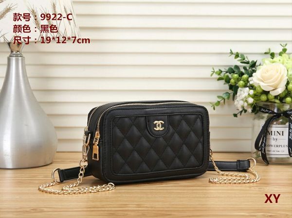 2019 Design Handbag Ladies Brand Totes Clutch Bag High Quality Classic Shoulder Bags Fashion Leather Hand Bags C000168
2019 Design Handbag Ladies Brand Totes Clutch Bag High Quality Classic Shoulder Bags Fashion Leather Hand Bags C000168