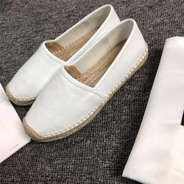 designer latest brandc17 luxury fisherman shoes leather fashion white women's shoes casual flat sneakers, Black
designer latest brandc17 luxury fisherman shoes leather fashion white women's shoes casual flat sneakers, Black