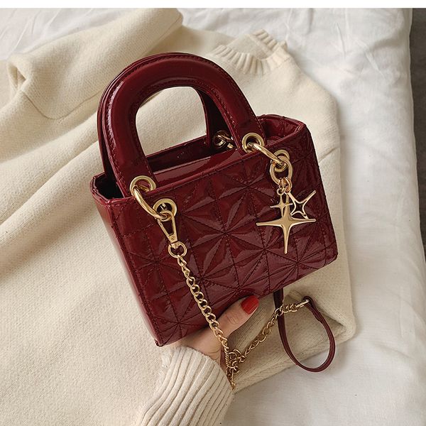 spiraea handbag 2020 new female wild women messenger fashion western style messenger bag
spiraea handbag 2020 new female wild women messenger fashion western style messenger bag