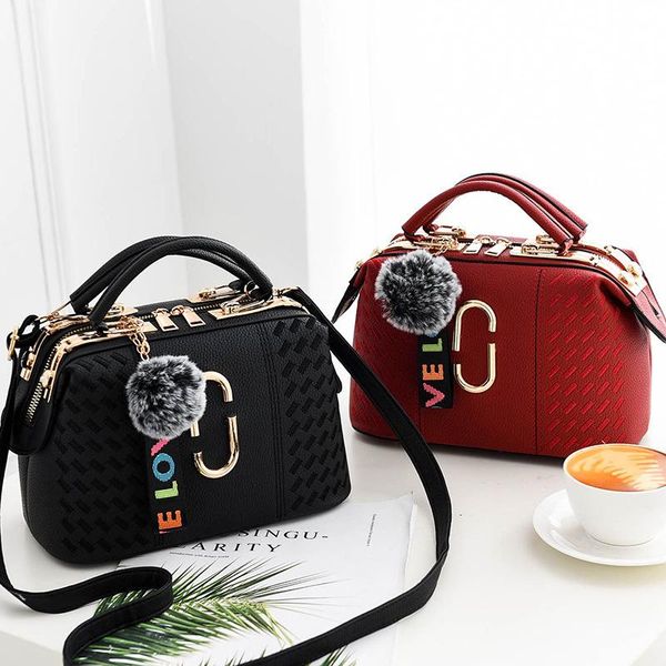 woman package bag woman metal leisure time woman package messenger single shoulder handbag
woman package bag woman metal leisure time woman package messenger single shoulder handbag