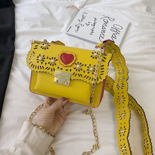 female crossbody bag women 2020 quality pu leather handbags sac main ladies diamond heart shoulder messenger bag
female crossbody bag women 2020 quality pu leather handbags sac main ladies diamond heart shoulder messenger bag