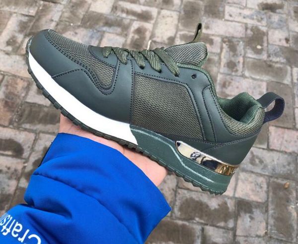 2019 New Arrival Mens Women Italy Luxury Casual Shoes Sneakers Designer Trainers Mens Womens Top Quality Sports Casual Shoes 
2019 New Arrival Mens Women Italy Luxury Casual Shoes Sneakers Designer Trainers Mens Womens Top Quality Sports Casual Shoes