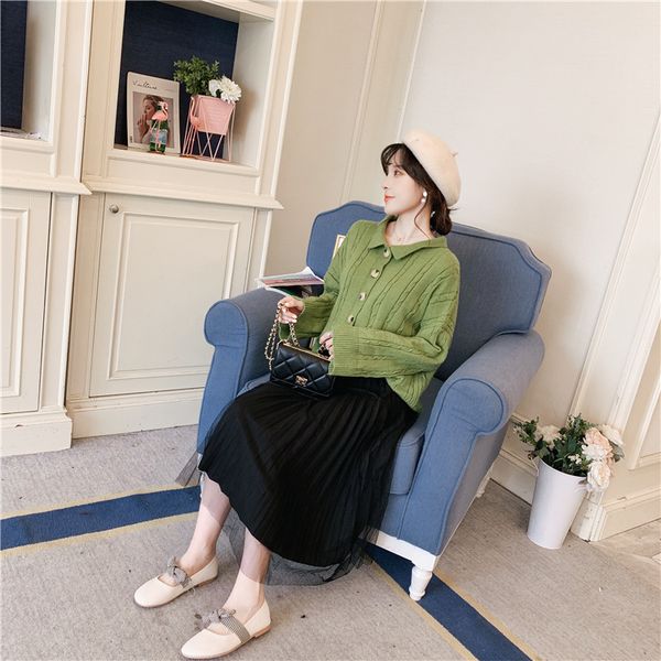 2019 autumn and winter new style large size dress large girl's korean-style avocado green sweater cardigan knit coat women's, Black;white
2019 autumn and winter new style large size dress large girl's korean-style avocado green sweater cardigan knit coat women's, Black;white