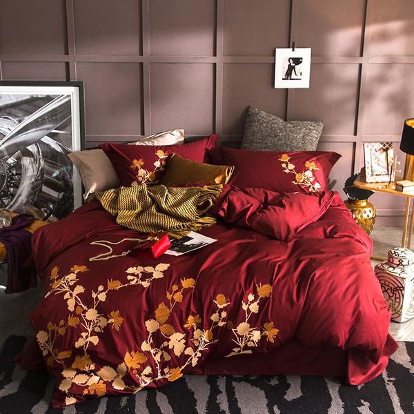34deluxe european wine red exquisite embroidery 100% pure cotton fabric bedding set duvet cover bed linen bed sheet pillowcases
34deluxe european wine red exquisite embroidery 100% pure cotton fabric bedding set duvet cover bed linen bed sheet pillowcases