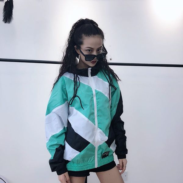 2019 новых дизайнер куртки мужской толстовка свободно тенденция моды куртки красивый denim мужской куртка a21, Black;brown
2019 новых дизайнер куртки мужской толстовка свободно тенденция моды куртки красивый denim мужской куртка a21, Black;brown