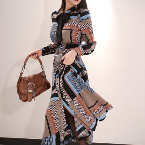 Vintage Print Elegant Long Dress Women 2019 Spring Summer Single-breasted Shirt Dresses Waist Swing Ankle-length Vestidos Autumn
Vintage Print Elegant Long Dress Women 2019 Spring Summer Single-breasted Shirt Dresses Waist Swing Ankle-length Vestidos Autumn
