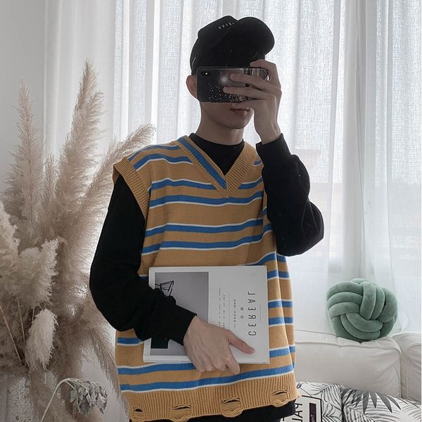 2019 new autumn and winter fashion sleeveless v-neck harbor wind retro contrast color stripes inside vest sweater men, White;black
2019 new autumn and winter fashion sleeveless v-neck harbor wind retro contrast color stripes inside vest sweater men, White;black