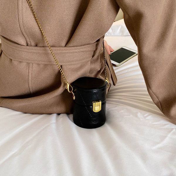 mini rhombus chain mini bag women's bag french non-mainstream spring and summer all-match messenger lipstick
mini rhombus chain mini bag women's bag french non-mainstream spring and summer all-match messenger lipstick