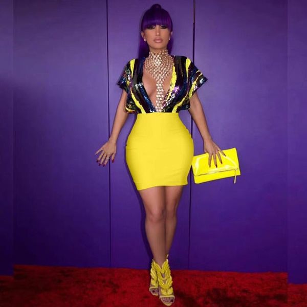 new arrivals 2019 yellow deep v-neck bandage bodycon dress fashion sequined patchwork cloak sleeve party clubwear vestidos, Black;gray
new arrivals 2019 yellow deep v-neck bandage bodycon dress fashion sequined patchwork cloak sleeve party clubwear vestidos, Black;gray